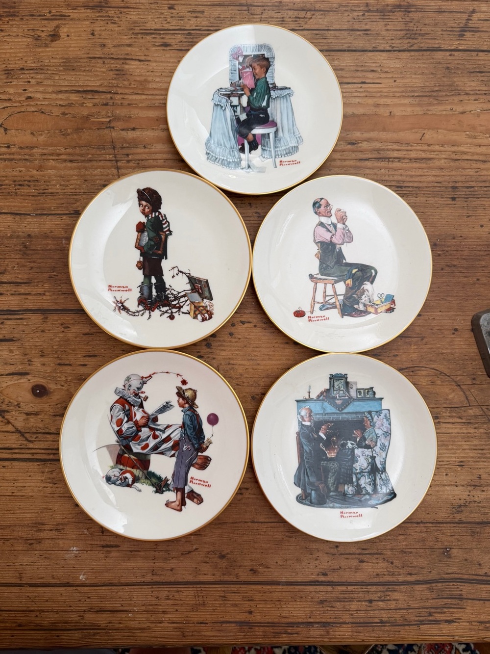 GORHAM Fine China. the Danbury Mint. Norman Rockwell White Plates with Gold, 5